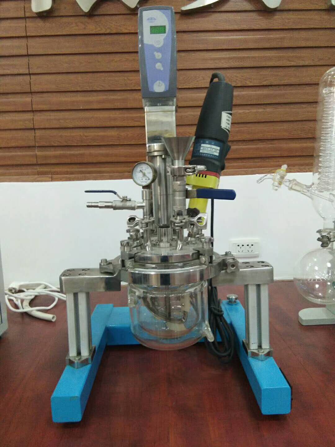 Reactor---5L實(shí)驗(yàn)室均質(zhì)乳化系統(tǒng)反應(yīng)器